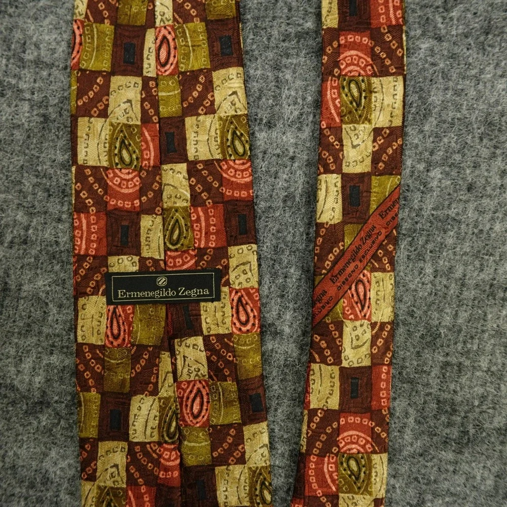 Ermenegildo Zegna Silk Neck‎ Tie Mens L59 W3.75 Brown Maroon Paisley Textured